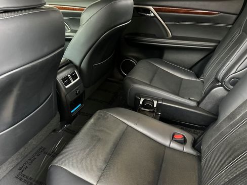Used 2019 Lexus RX 350L w/ Premium Package image 4