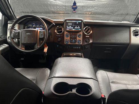 Used 2015 Ford F250 Lariat w/ Lariat Ultimate Package image 11