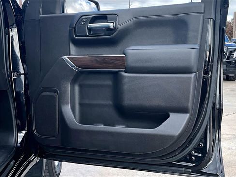 Used 2021 GMC Sierra 1500 SLT image 23