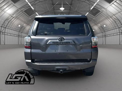 Used 2021 Toyota 4Runner SR5 AWD/4WD image 6
