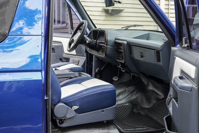 Used 1991 Ford Bronco AWD/4WD image 20