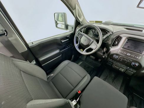 Used 2025 Chevrolet Silverado 2500 Custom w/ Custom Value Package AWD/4WD image 9