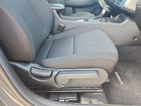Certified 2024 Hyundai Kona SEL AWD/4WD image 33