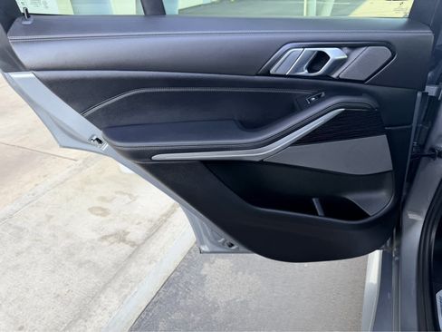 Used 2026 BMW X5 sDrive40i image 18