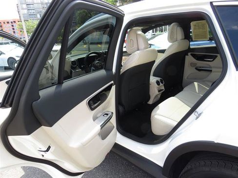 Used 2026 Mercedes-Benz GLC 300 4MATIC image 20