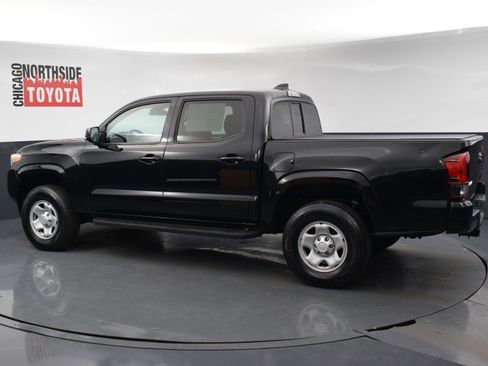 Used 2022 Toyota Tacoma SR AWD/4WD image 2