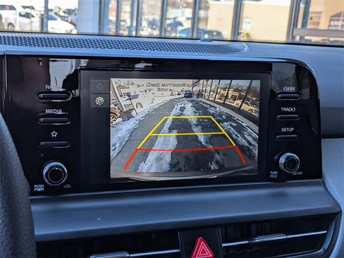 Used 2025 Kia Seltos LX image 18