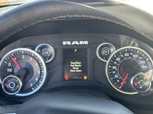 Used 2025 RAM 1500 Big Horn image 12