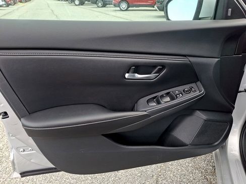 Used 2021 Nissan Sentra SV FWD image 12