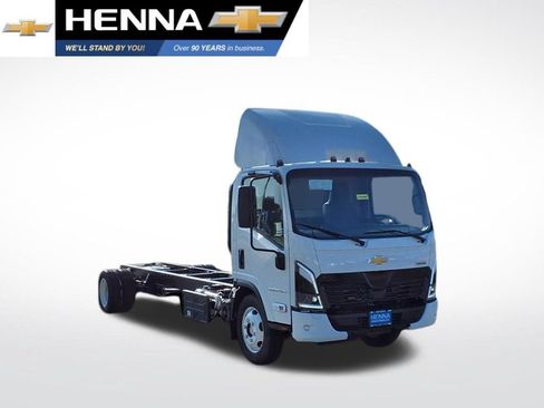 New 2025 Chevrolet Low Cab Forward 5500 XD RWD image 1