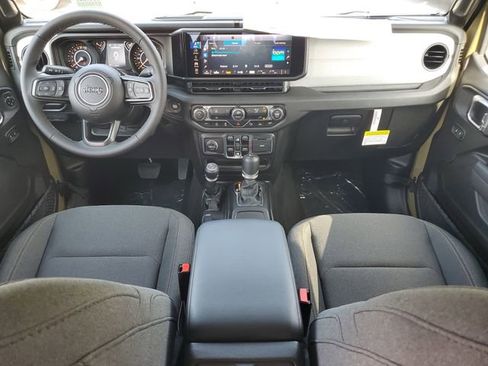 New 2025 Jeep Gladiator Sport image 16