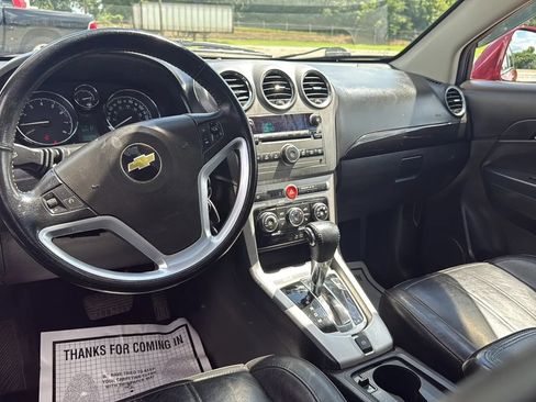 Used 2013 Chevrolet Captiva Sport LT w/ Convenience Package FWD image 12