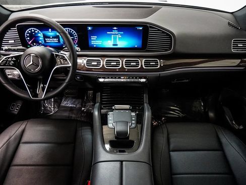 Used 2025 Mercedes-Benz GLE 450e 4MATIC image 12