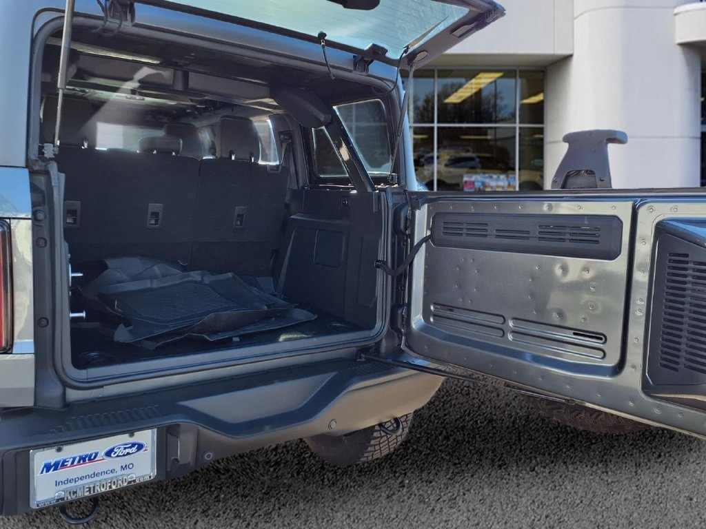 Used 2023 Ford Bronco Badlands w/ Sasquatch Package AWD/4WD image 28