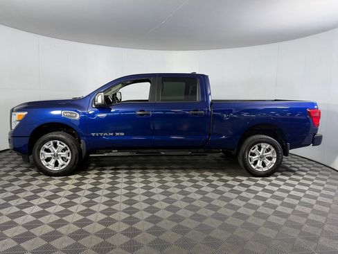 Used 2024 Nissan Titan SV w/ SV Convenience Package AWD/4WD image 11