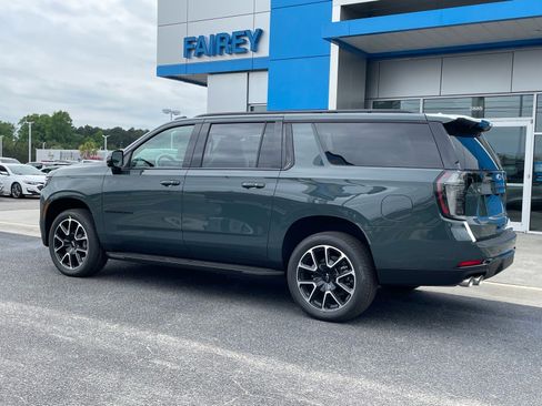 New 2026 Chevrolet Suburban RST w/ Comfort Package RWD image 3