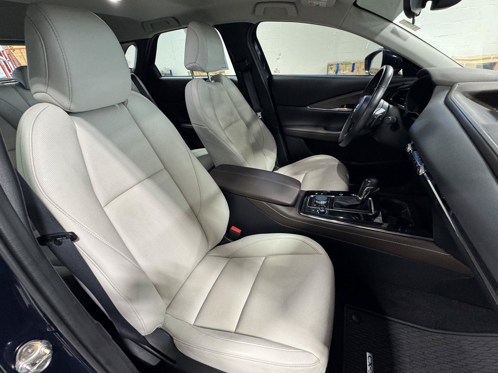 Used 2022 MAZDA CX-30 AWD 2.5 S w/ Premium Package image 13