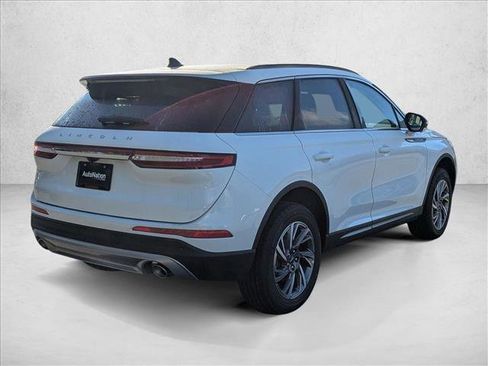 New 2026 Lincoln Corsair Premiere image 8