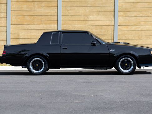 Used 1987 Buick Regal Coupe RWD image 17