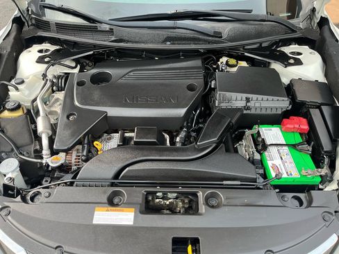 Used 2017 Nissan Altima 2.5 S w/ Power Driver Seat Package FWD image 11