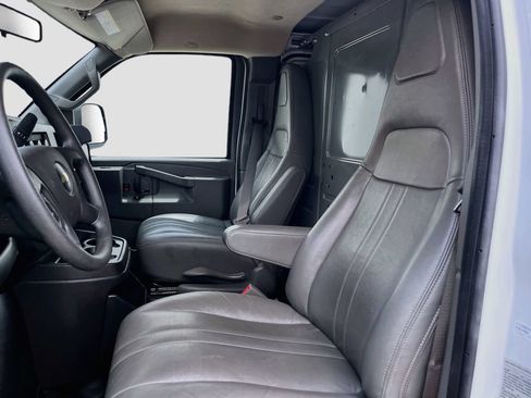 Used 2025 Chevrolet Express 2500 Extended w/ Driver Convenience Package RWD image 19