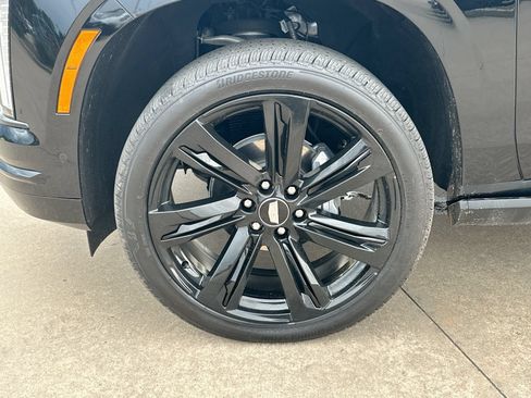 Used 2026 Cadillac Escalade Platinum Sport AWD/4WD image 10