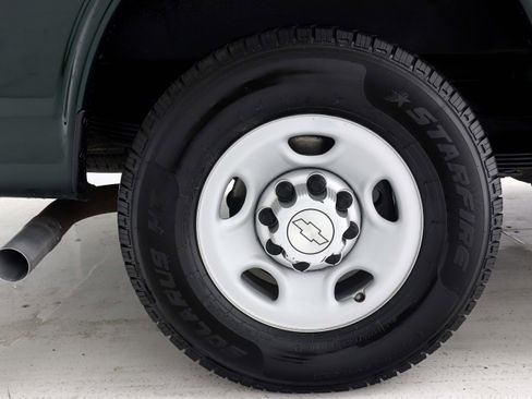 Used 2015 Chevrolet Express 3500 LS image 30