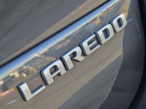 New 2025 Jeep Grand Cherokee L Laredo image 14