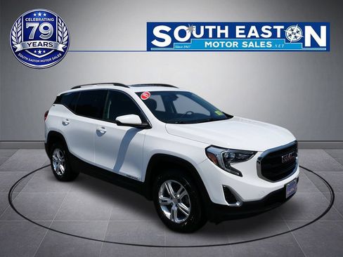 Used 2019 GMC Terrain SLE w/ Driver Convenience Package AWD/4WD image 2