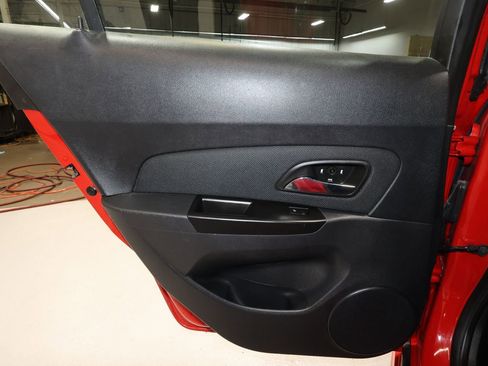 Used 2014 Chevrolet Cruze LT w/ RS Package image 12