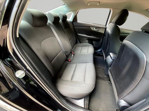 Used 2021 Kia Forte LXS FWD image 23