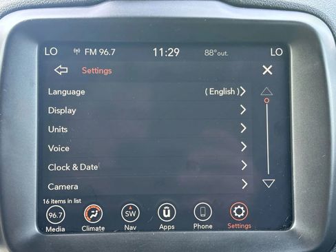 Used 2022 Jeep Renegade Altitude image 46