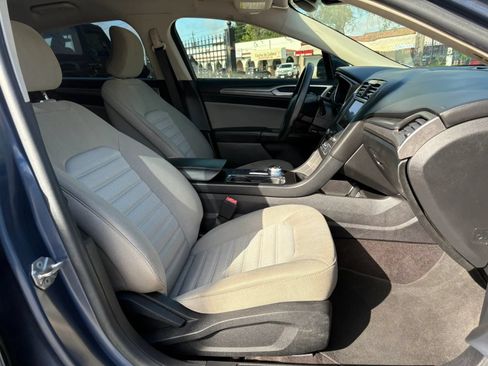 Used 2019 Ford Fusion S FWD image 11