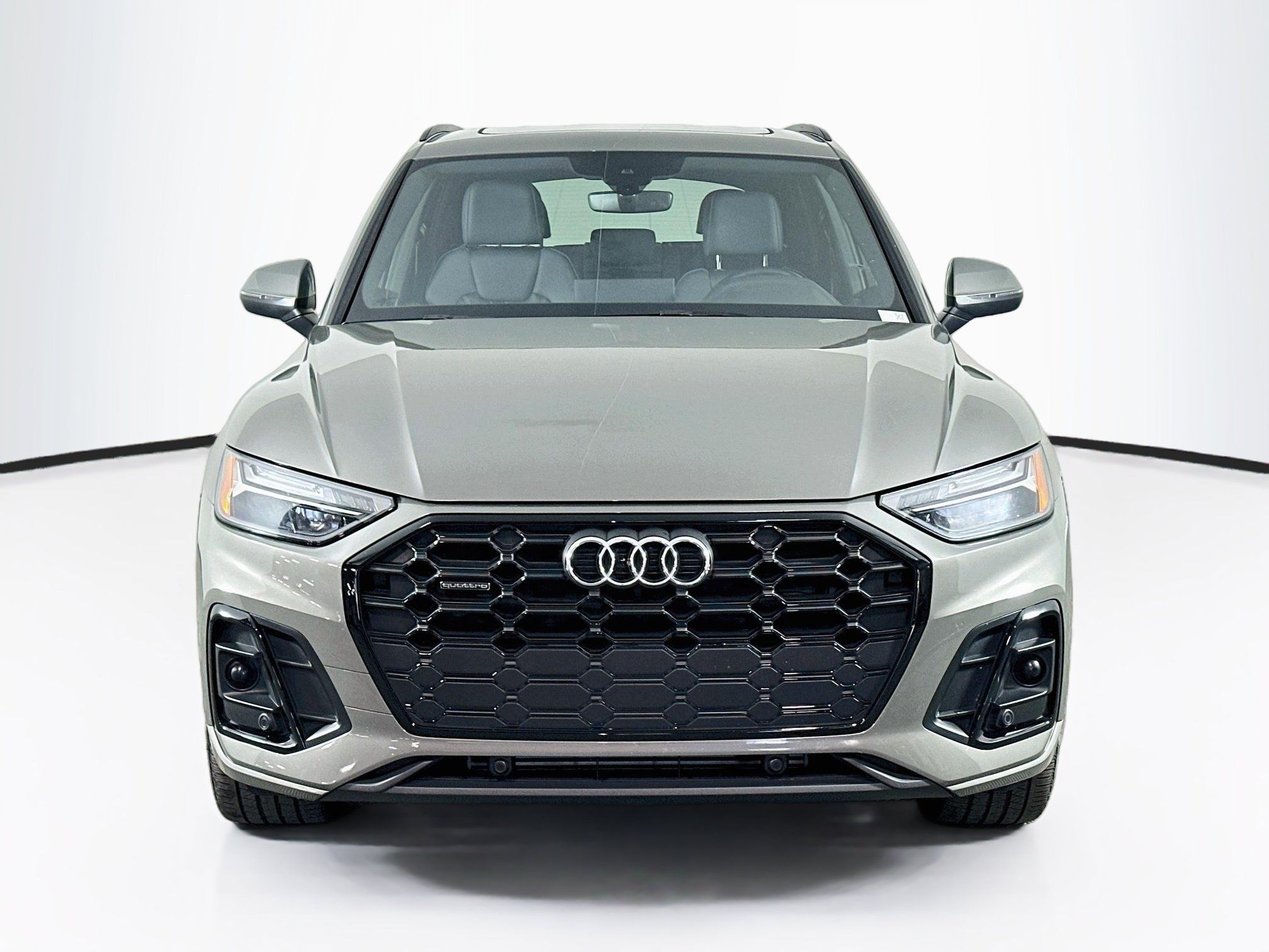 Used 2025 Audi Q5 2.0T Premium AWD/4WD image 2