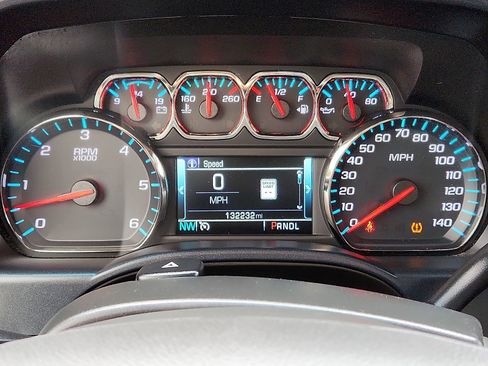 Used 2018 Chevrolet Silverado 1500 LT w/ Texas Edition RWD image 23