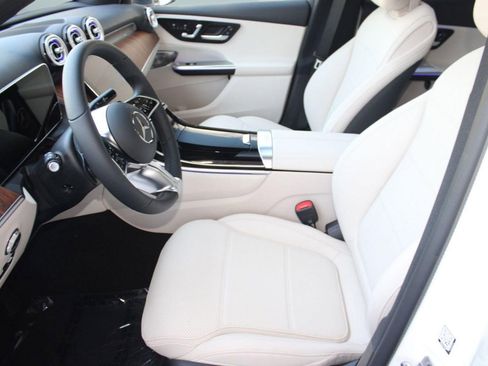 Used 2026 Mercedes-Benz GLC 300 image 5