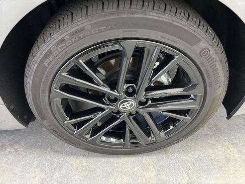 Certified 2026 Toyota Camry SE w/ Convenience Package FWD image 9