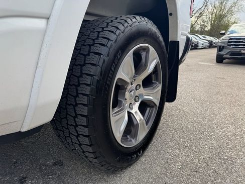 Used 2022 RAM 1500 Laramie AWD/4WD image 12