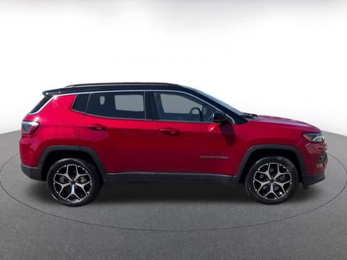 Used 2025 Jeep Compass Limited AWD/4WD image 16