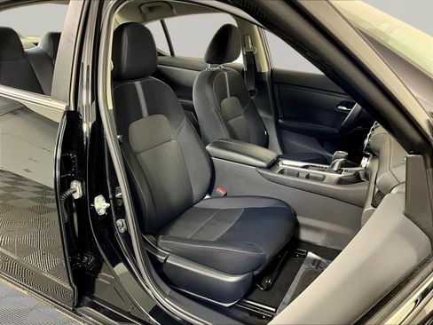 Used 2022 Nissan Sentra SV w/ Trunk Package FWD image 28