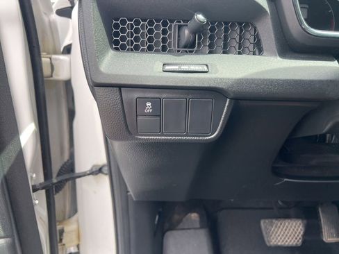 Used 2025 Honda CR-V EX image 16