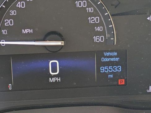 Used 2018 Cadillac XT5 Luxury w/ Driver Awareness Package image 10