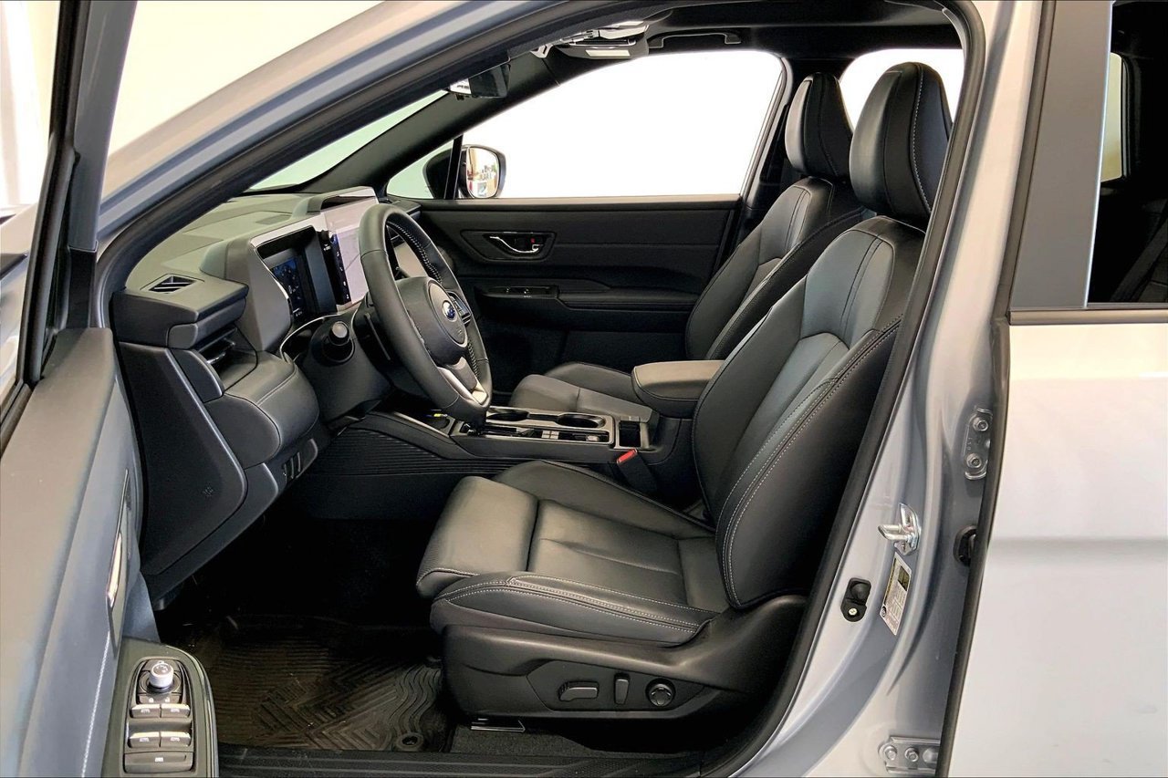 Used 2026 Subaru Outback Touring AWD/4WD image 18