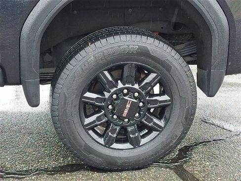 Used 2024 GMC Sierra 2500 AT4 w/ AT4 Premium Plus Package image 29