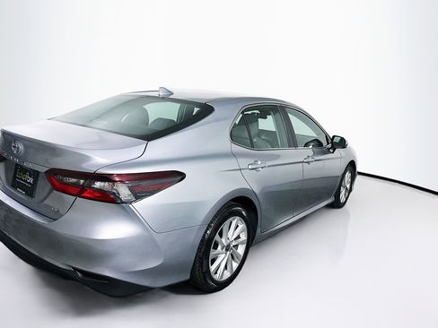 Used 2024 Toyota Camry LE image 9