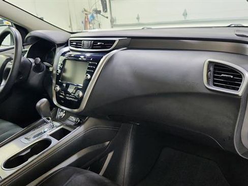 Used 2019 Nissan Murano S image 21