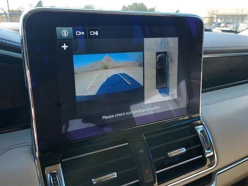 Used 2019 Lincoln Navigator Select image 31