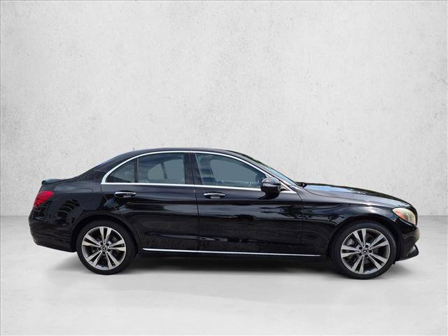 Used 2018 Mercedes-Benz C 300 4MATIC Sedan image 4