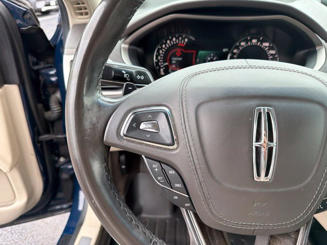 Used 2018 Lincoln MKZ Reserve FWD image 19