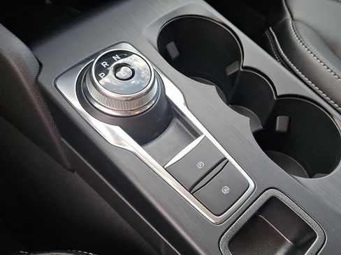 New 2025 Ford Escape Plug-in Hybrid w/ PHEV Premium Package image 15